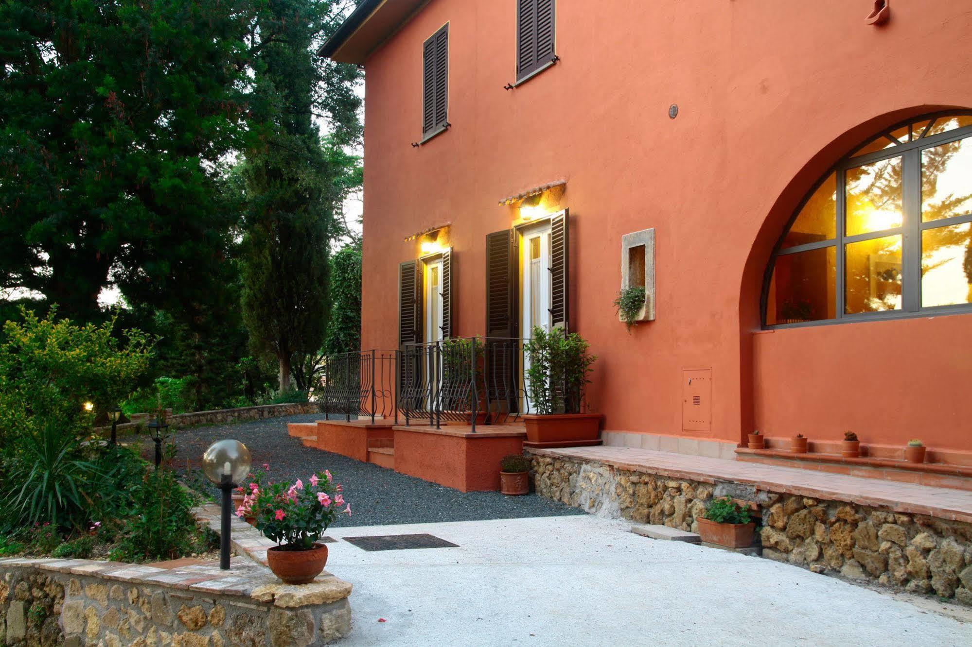 Alojamento de Acomodação e Pequeno-almoço Podere San Filippo B&b-apartment-pet Friendly-rent Bike And Bike Friendly 3*